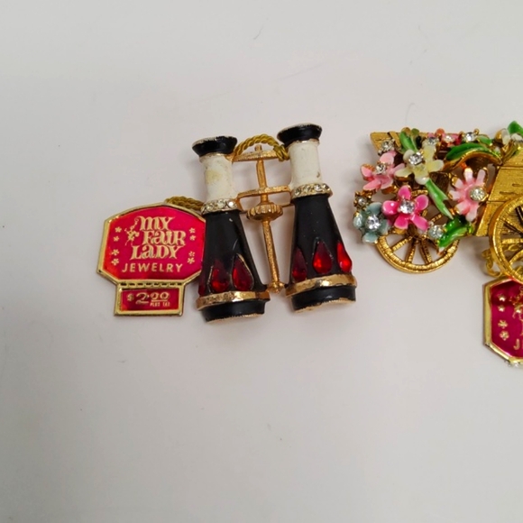 Bundle of two MY FAIR LADY brooches - Picture 2 of 9